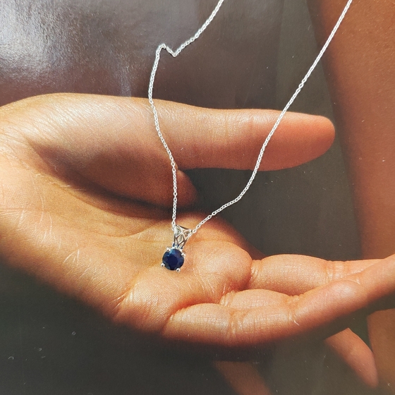 Серебряное колье с сапфиром 1.036ct