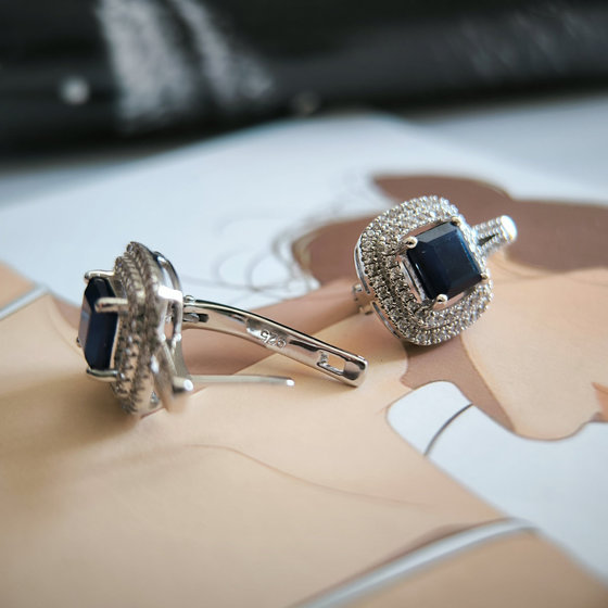 Silver earrings with sapphire 5.717ct, cubic zirconia