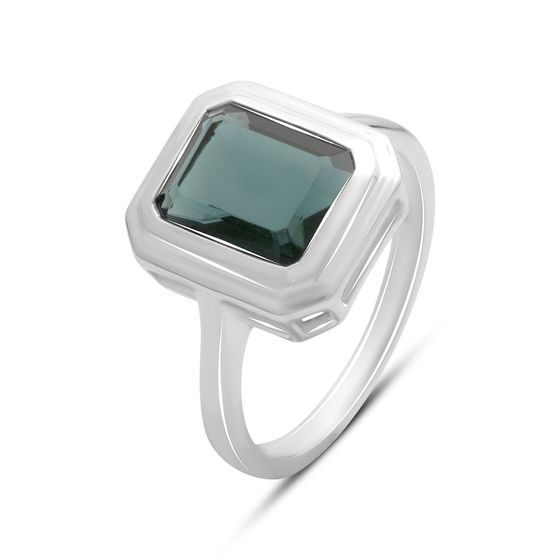 Silver ring with topaz London Blue 3ct