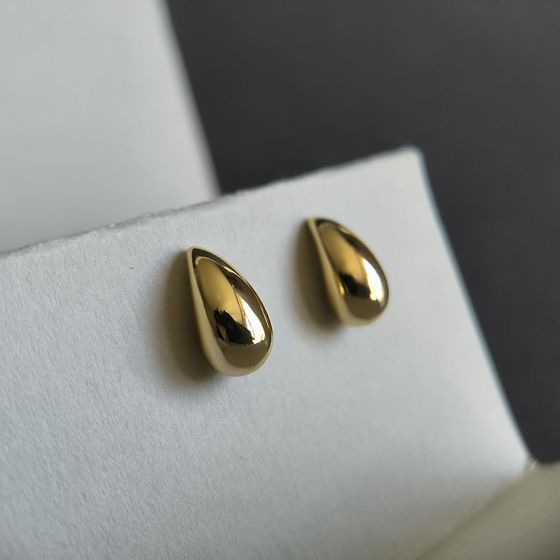 Silver earrings without stones