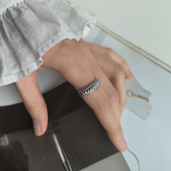 Silver ring with cubic zirconia