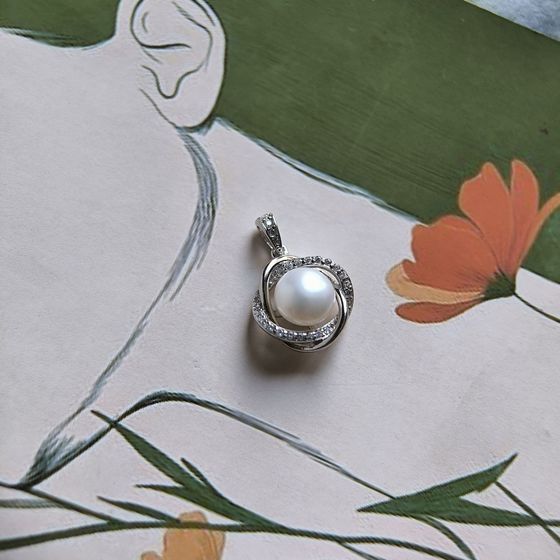 Silver Pendant with Pearls