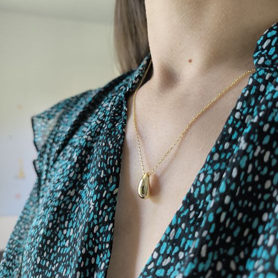Silver necklace without stones