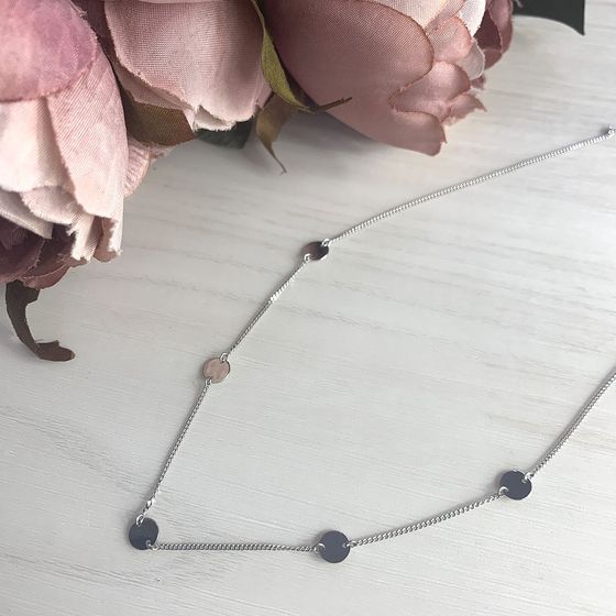 Silver necklace without stones