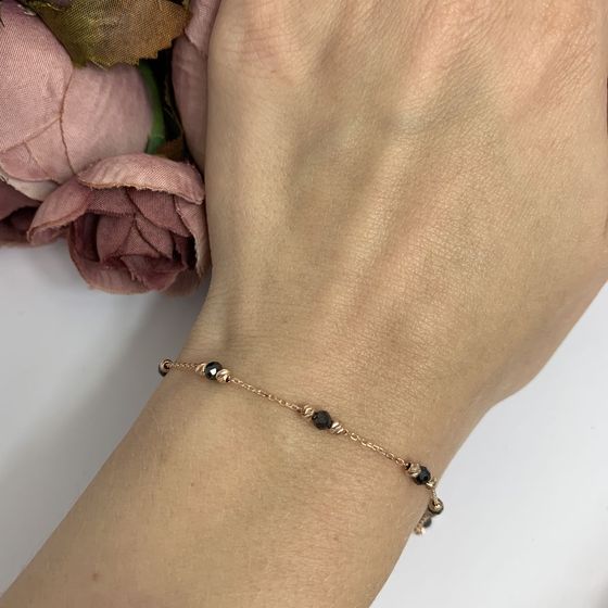Gold bracelet with spinel