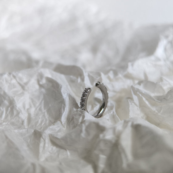 Silver earrings with cubic zirconia