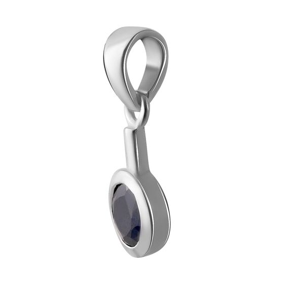 Silver pendant with a 0.967-carat sapphire