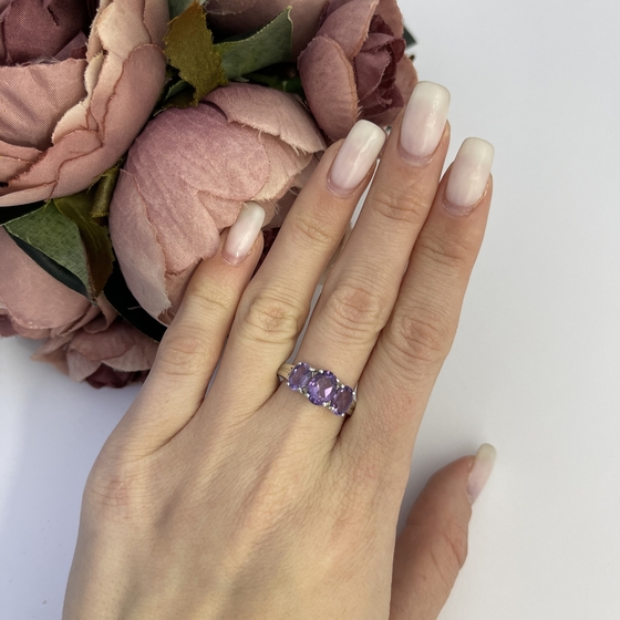 Silver ring with amethyst