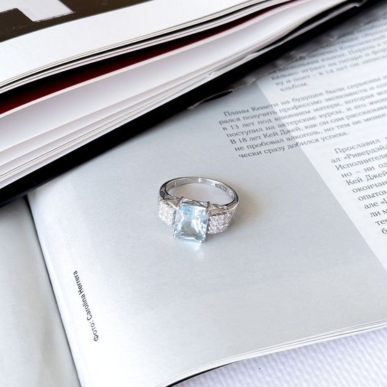 Срібна каблучка з топазом 4.463ct