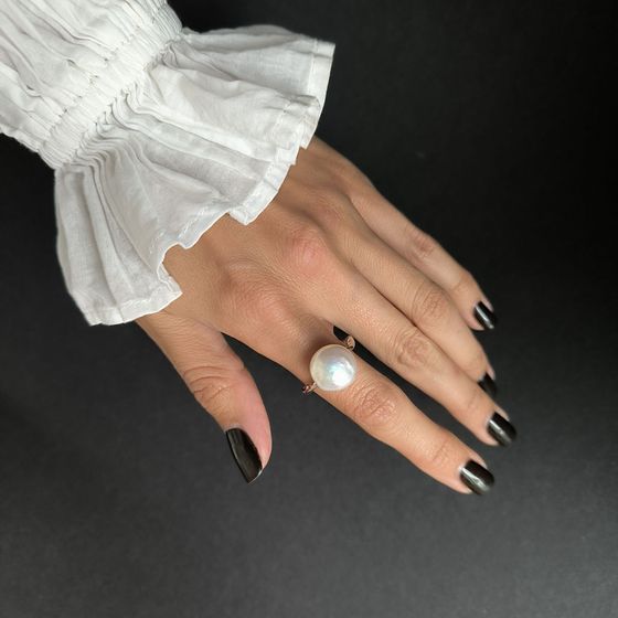 Silver ring with baroque pearls