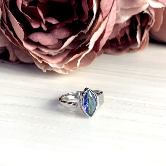Silver ring with mystic topaz 1.34ct
