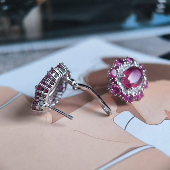 Срібні сережки з рубіном 14.72ct, фіанітами