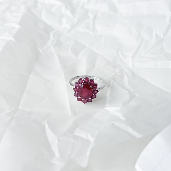 Серебряное кольцо с рубином 5.388ct