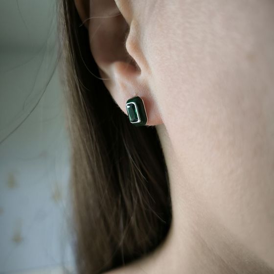 Silver earrings with phianites, semallu