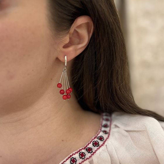 Срібні сережки з коралом
