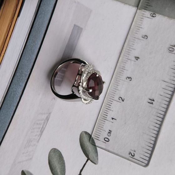 Срібна каблучка з гранатом nano 4.925ct, фіанітами