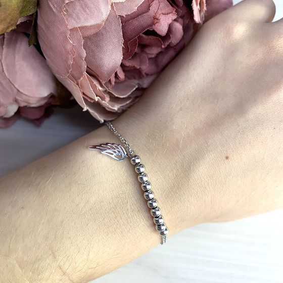 Silver bracelet without stones