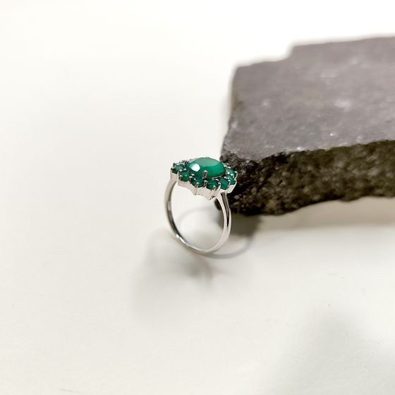 Silver ring with agate (3.455 carats)