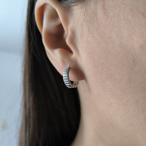 Silver earrings with 0.44ct phianites