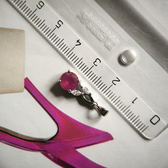 Silver pendant with a 2.142-carat ruby and cubic zirconia