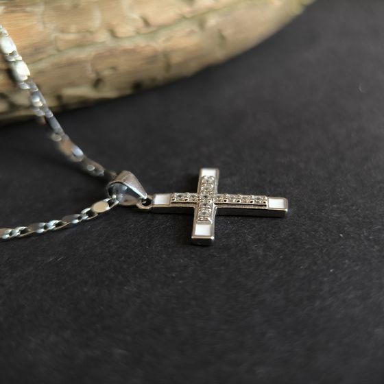 Silver cross with phianites, semallu