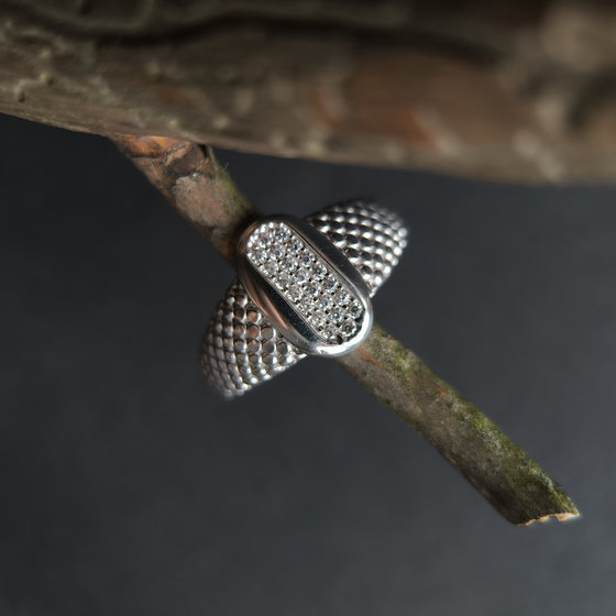 Срібна каблучка з фіанітами 0.22ct