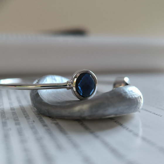 Silver bracelet with sapphire nano 4.52ct