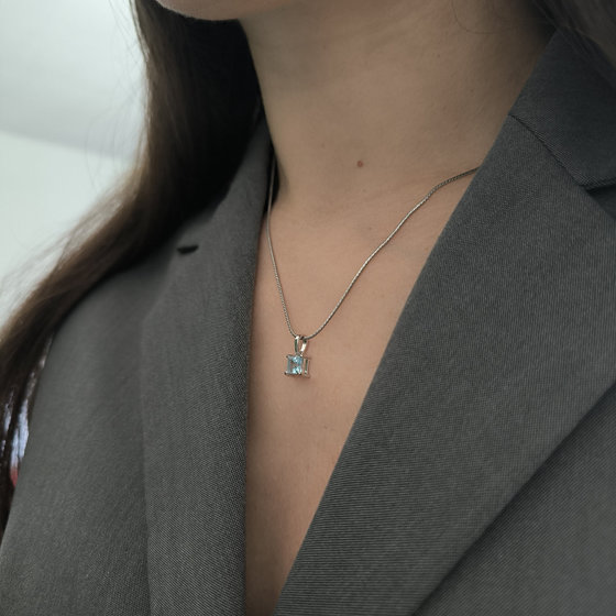 Серебряная подвеска с топазом 0.79ct