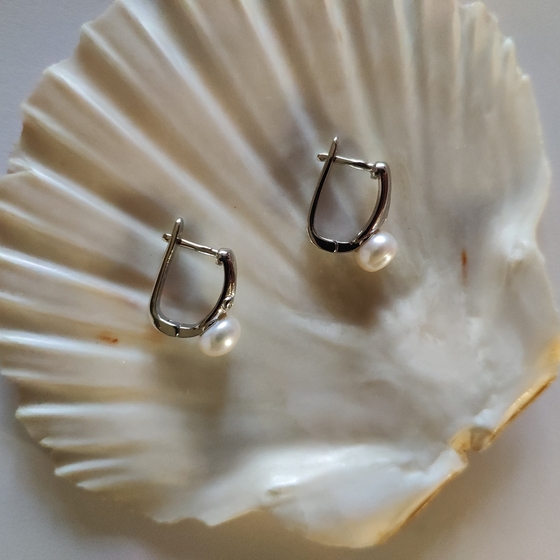 Срібні сережки з перлами 3.65ct
