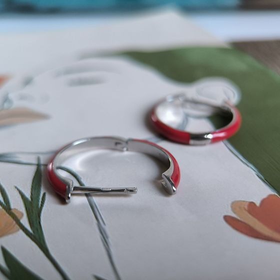 Silver earrings with phianites, semallu