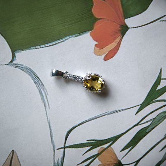 Silver Pendant with Citrine (nano)