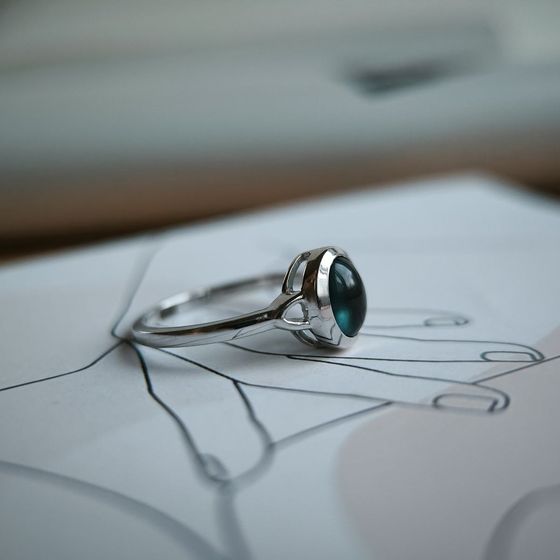 Серебряное кольцо с топазом Лондон Блю 1.1ct