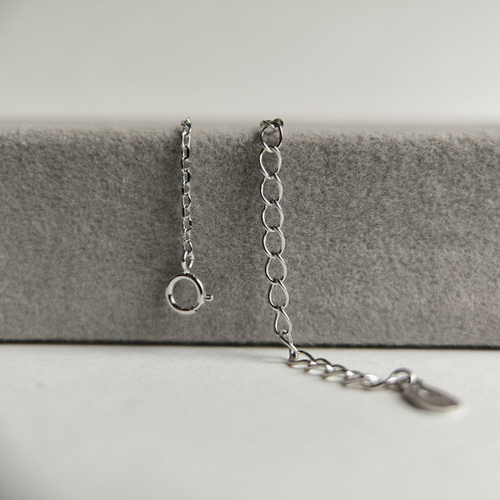 Silver necklace with cubic zirconia