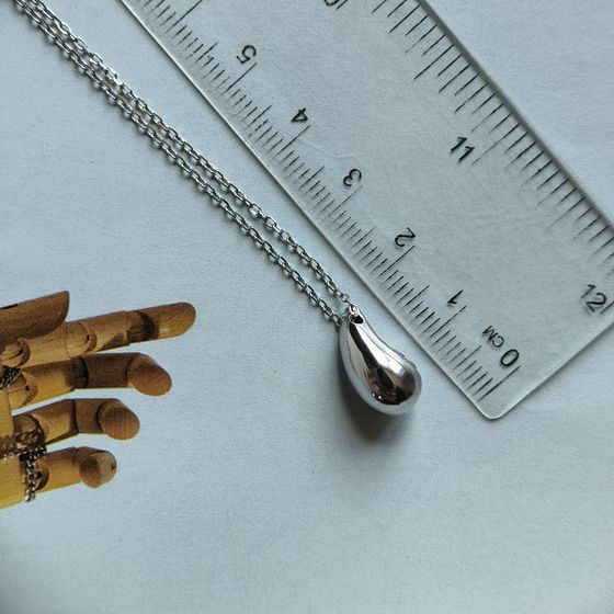 Silver necklace without stones