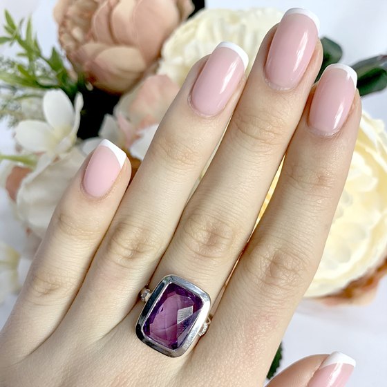 Серебряное кольцо с александритом 8.6ct