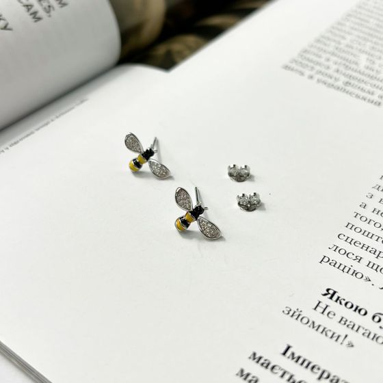 Silver earrings with phianites, semallu