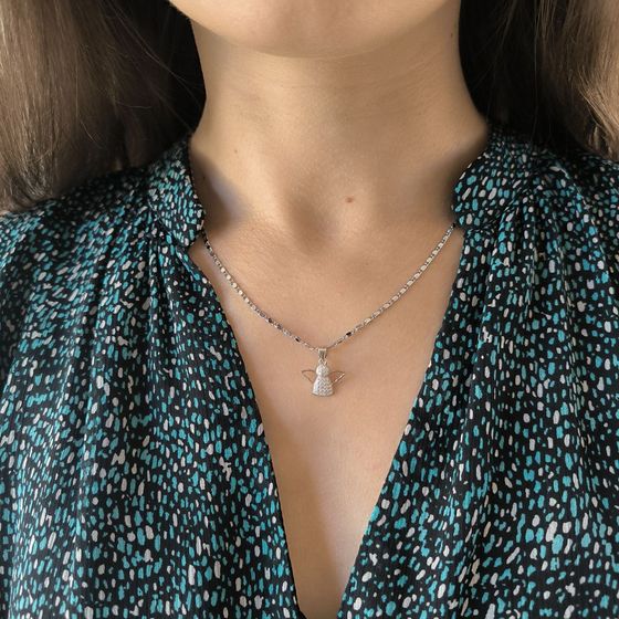 Silver pendant with phianites