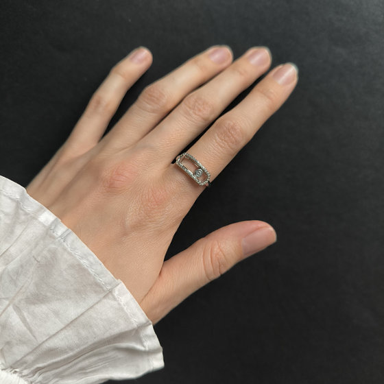 Silver ring with cubic zirconia