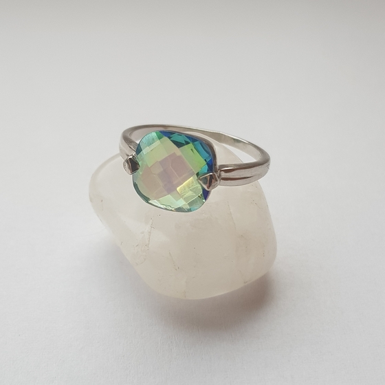 Серебряное кольцо с мистик топазом 3.45ct