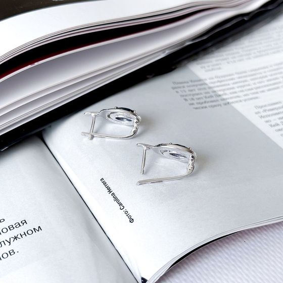 Silver earrings with sapphire 3.62ct, fianites