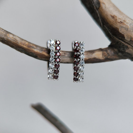 Серебряные серьги с гранатом 1.369ct