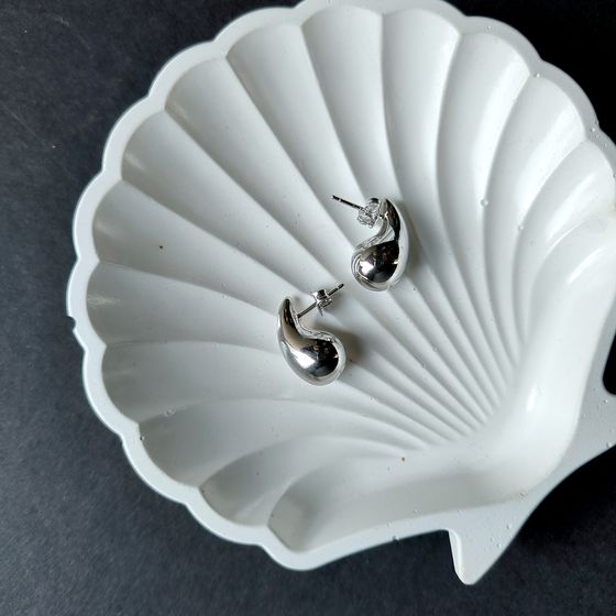 Silver earrings without stones