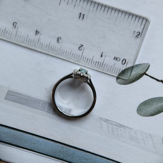Срібна каблучка з топазом 0.42ct