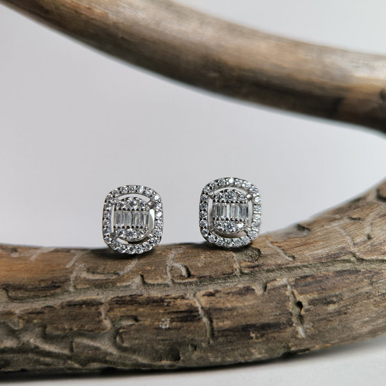 Silver earrings with cubic zirconia