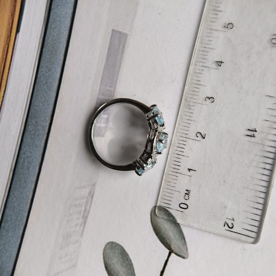 Срібна каблучка з топазом 1.707ct