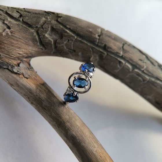 Срібна каблучка з сапфіром nano 1.05ct