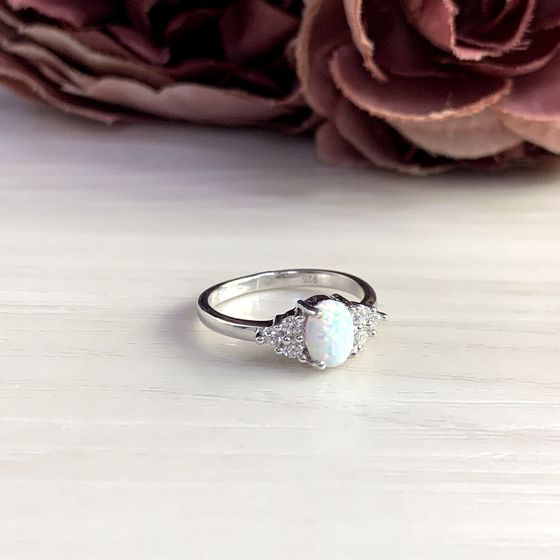 Серебряное кольцо с опалом 0.672ct