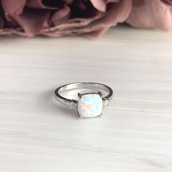 Silver ring with opal 1.074ct