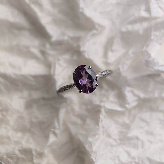Silver ring with alexandrite, fianites
