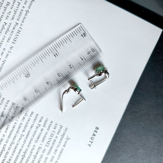 Silver earrings with emerald 1.54ct